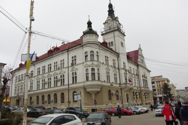 Peste 80 dintre salariații Consiliului Județean Suceava lucrează de acasă