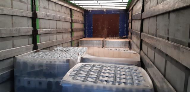 Aqua Carpatica a donat aproape 30.000 de litri de apă pentru spitalele din judeţ