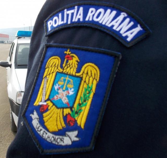 Poliţiştii i-au amendat pe toți trei cu câte 2000 de lei. Foto: stiripesurse.ro