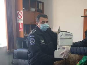 Liderii PMP Eugen Tomac și Marian Andronache au oferit materiale de protecție sucevenilor din linia întâi care se luptă cu noul coronavirus