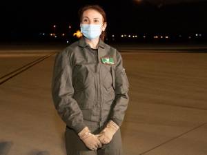 Suceveanca Simona Maierean a pilotat aeronava care a transportat din Coreea de Sud 45 de tone de echipamente de protecție