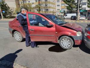 Mașini tamponate în Suceava de un șofer care circula în zig-zag