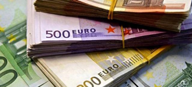 Mai mulţi medici români din Franţa au strâns 30.000 de euro pentru Spitalul Judeţean Suceava. Foto: impact.ro