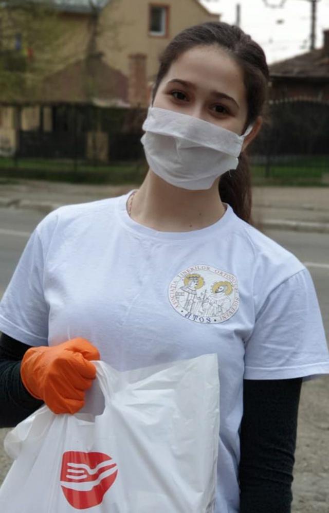 Surugiu Andreea-Karina, voluntar ATOS – elevă la Colegiul Național „Petru Rareș” Suceava: