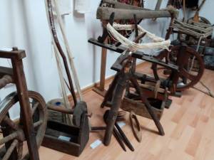 Colecție etnografică impresionantă, la Clubul Copiilor Fălticeni