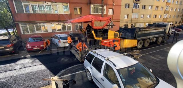 113 noi locuri de parcare pe strada Rândunicii din municipiul Suceava