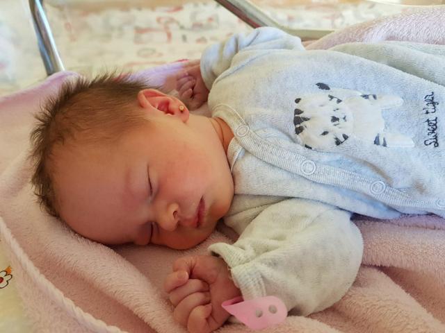 140 de bebeluşi născuți la Suceava în timpul Stării de Urgență
