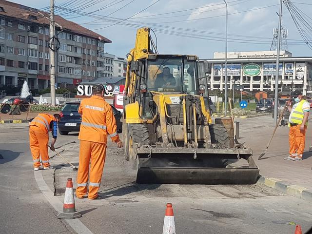 Lucrările de reparații la sensurile giratorii din municipiul Suceava
