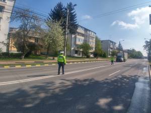 Polițiștii au început 1 mai cu filtre în trafic și îl continuă cu controale în zonele de picnic și grătar