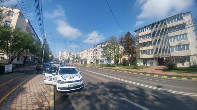 Polițiștii au început 1 mai cu filtre în trafic și îl continuă cu controale în zonele de picnic și grătar