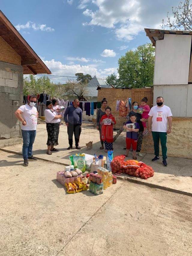 Fundația, prin voluntarii săi Costi Stoica și Paul Popovici, a fost prezentă Fântânele, la o familie cu mulți copii, fără venituri și greu încercată de sărăcie