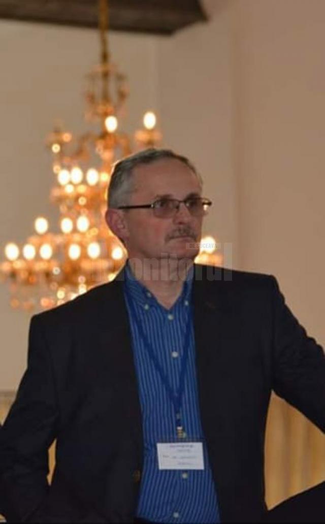 Managerul Spitalului Câmpulung Moldovenesc, dr. Adrian Cosinschi