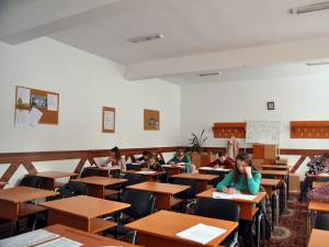 Elevii vor respecta distanțarea la examenele din iunie
