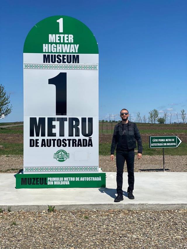 Ştefan Mandachi scoate la licitaţie borna de 4,2 metri de la primul metru de autostradă din Moldova