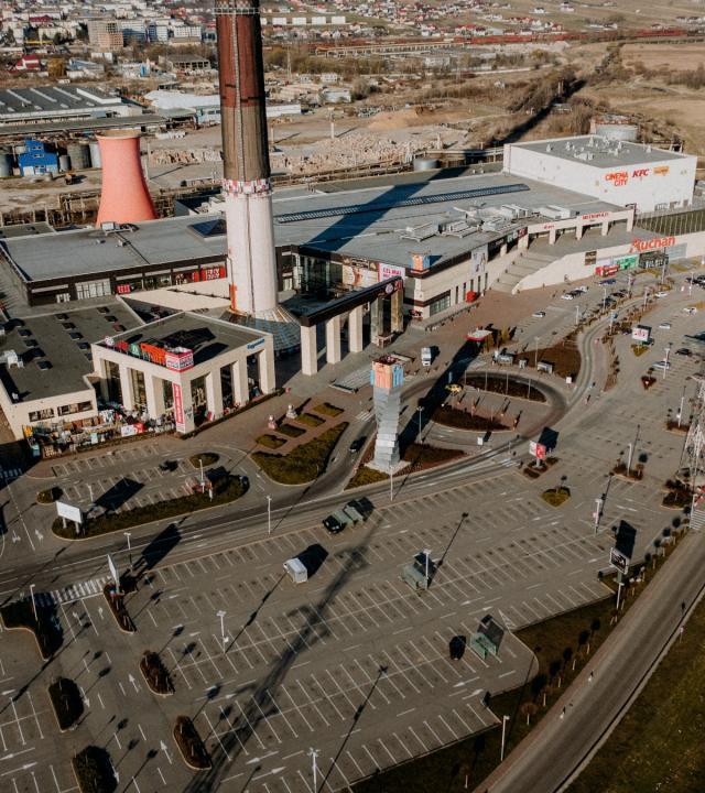 Iulius Mall Suceava, inchis din cauza pandemiei de coronavirus - foto Emanuel Dragoi