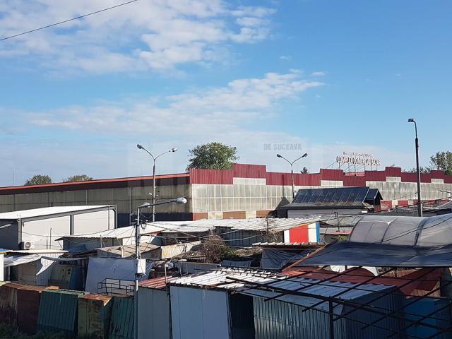 Complexul comercial Bazar rămâne închis