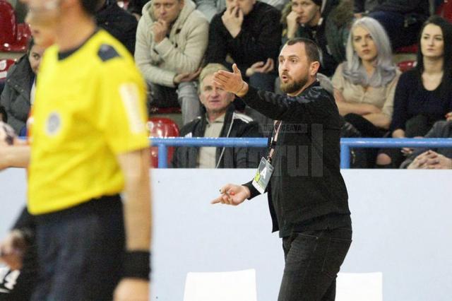 Adrian Chiruţ şi elevii săi visează la revenirea în Liga Națională