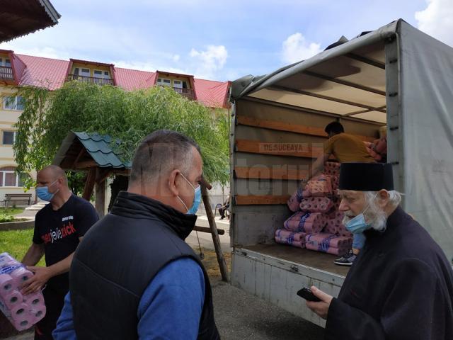 Un prim transport a fost realizat ieri la Căminul de bătrâni de la Mănăstirea Bogdănești