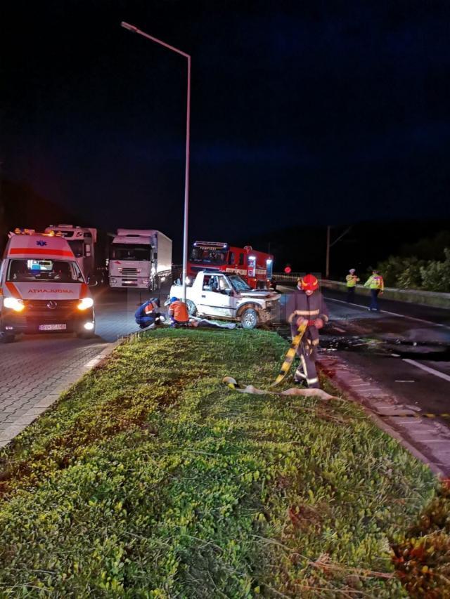 Un barbat din autoturismul de teren a fost proiectat pe carosabil in urma impactului