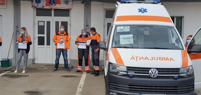 Protest cu sirene și lumini, la Ambulanța Suceava
