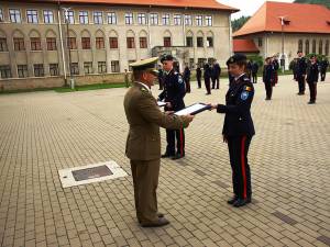 Se conferă diploma ”Colonel Marin Georgescu” pentru excelență în pregătirea militară, pentru păstrarea tradițiilor și a prestigiului colegiului