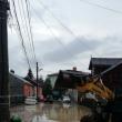 In zonele inundate ale orasului s-a actionat cu utilaje pentru evacuarea apelor