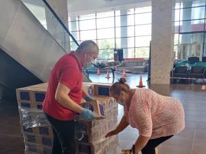 Distribuirea pachetelor se face în Burdujeni, în incinta clădirii Orizont Plaza