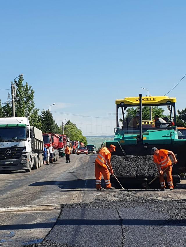 Drumarii au ajuns la intrarea în Siret