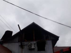 Bunurile din magazin au fost distruse de flacari in incendiul de la Gura Solcii