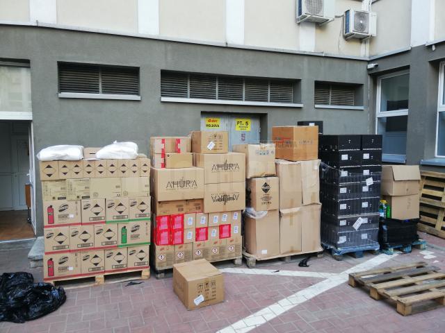 1.400 de kg de echipamente de protecție și materiale dezinfectante, donate Spitalului Județean Suceava