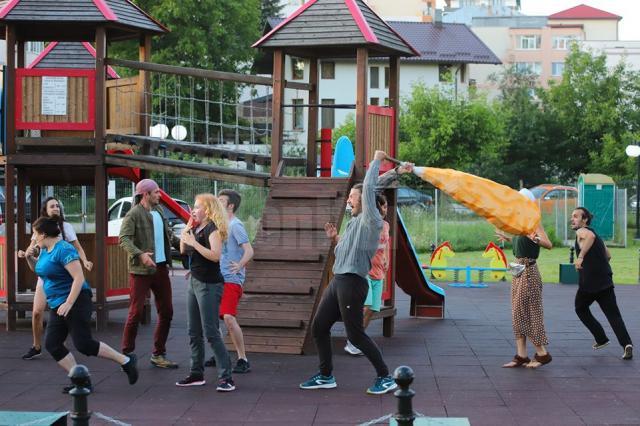 Prima piesă de teatru pusă în scenă la Suceava în Parcul de agrement Tătărași