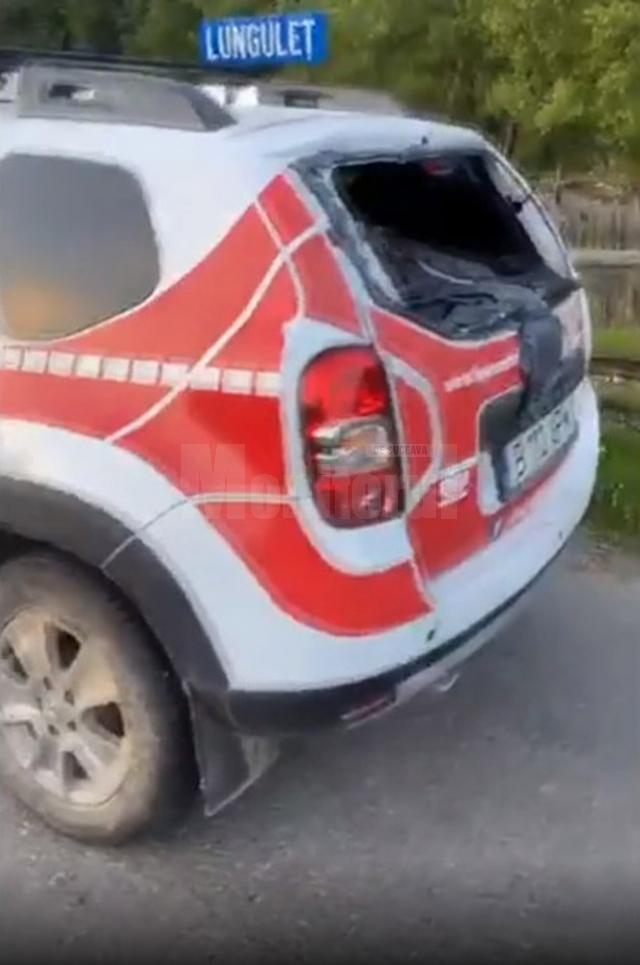 Distrugerile provocate mașinii lui Tiberiu Boșutar cu bâtele, de atacatori