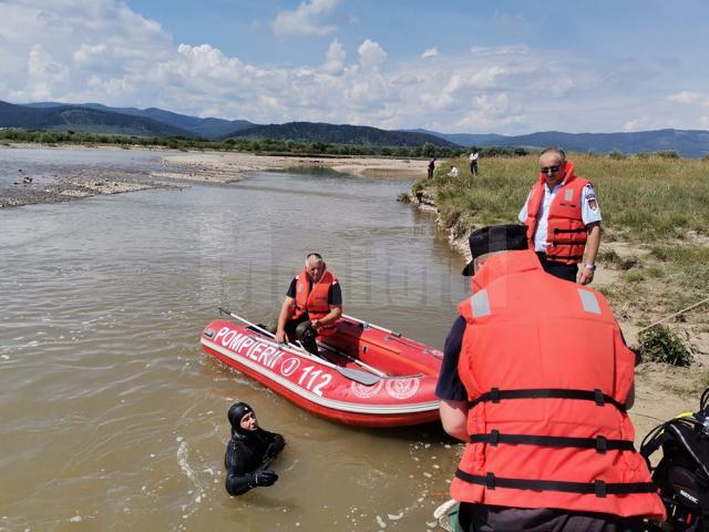 Trupul unui bărbat înecat, recuperat din apele râului Moldova