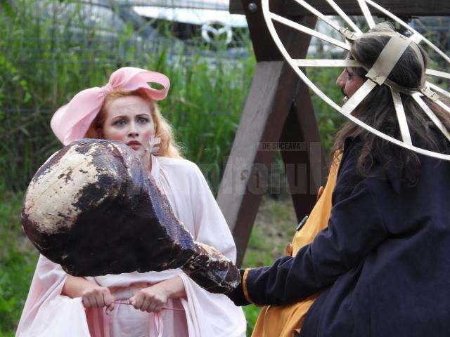 Tragicomedia lui Don Cristóbal și a Rositei - premieră națională, jucată la Suceava 5