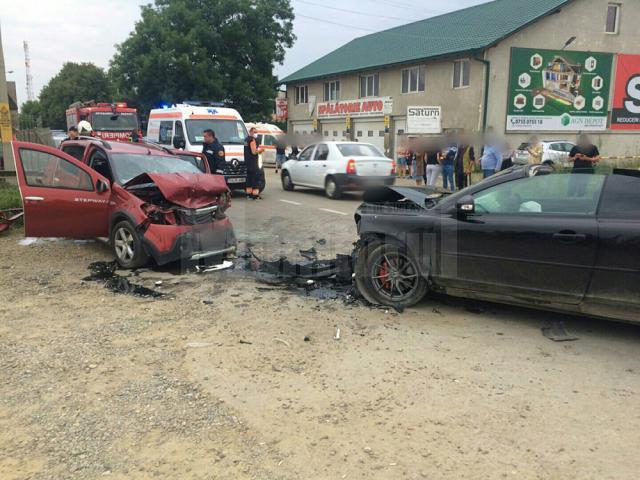 Un ”zmeu” cu mașină de Anglia și băut serios a provocat un accident cu trei răniți