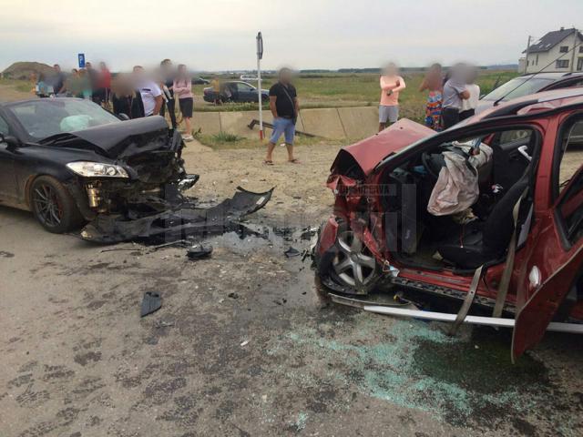 Un ”zmeu” cu mașină de Anglia și băut serios a provocat un accident cu trei răniți