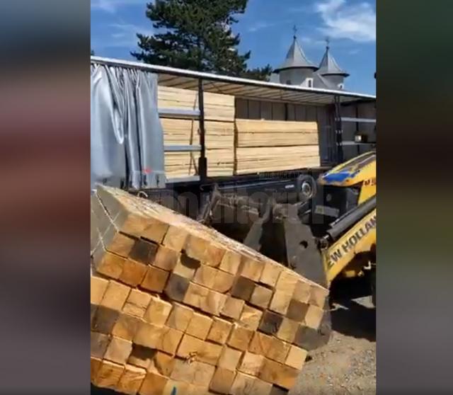 Transportul ilegal de cherestea depistat de Garda Forestieră și IPJ Suceava - foto live Legea Codrului