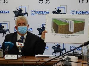 Primarul Ion Lungu a prezentat cele trei soluții propuse de specialiști pentru consolidarea malului pe care se amenajează noua zonă de agrement a Sucevei