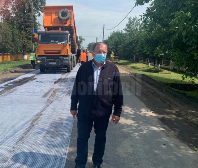 Flutur a inspectat lucrările de modernizare a drumurilor pe axa Suceava – Iași și în zona Cornu Luncii