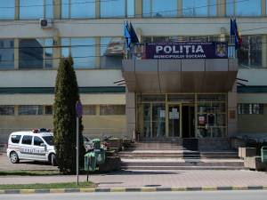 Numeroase echipaje de poliție au plecat în acțiune în acest caz vineri dimineață, de la sediul Poliției municipiului Suceava