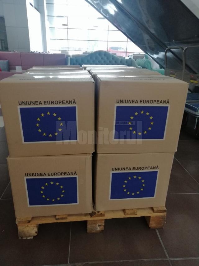 Pachetele cu produse alimentare de la UE, distribuite la Orizont Plaza în Burdujeni 2