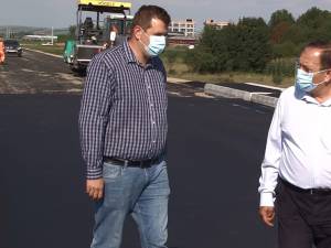 Gheorghe Flutur a discutat cu reprezentantul firmei care construiește șoseaua de centură a municipiului Rădăuți
