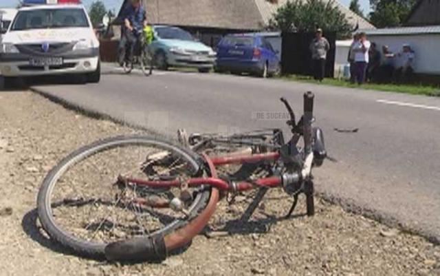 Biciclist rănit de un autoturism condus de un şofer beat