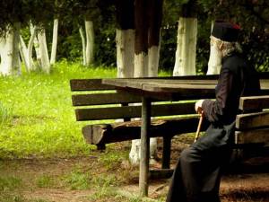 Căsătorie sau călugărie. Dar despre a treia cale?    Sursa Crestin Ortodox