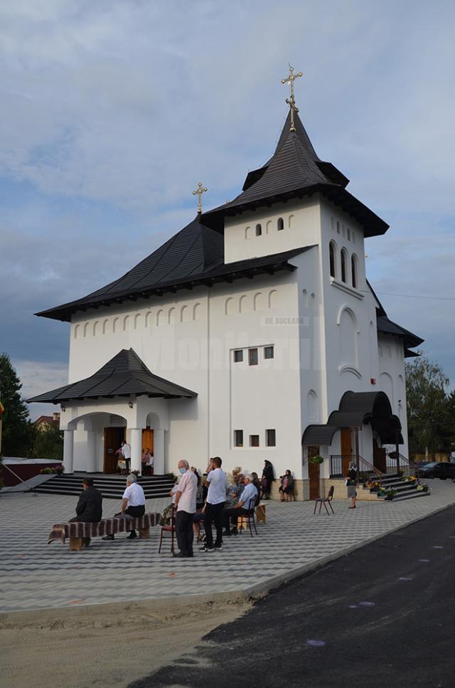 Biserica din Cumpărătura – Bosanci a primit veşmântul sfinţirii