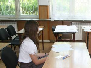 Ieri a fost examenul de limba și literatura română, proba scrisă, a bacalaureatului, sesiunea de toamnă