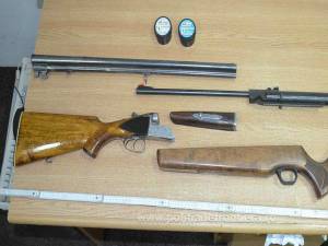 Armele de vânătoare descoperite de câinele polițist Abay