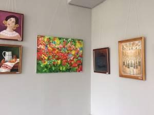 „Armonii de toamnă”, expoziţia de grup a profesorilor de artă plastică din judeţul Suceava