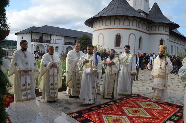 Mănăstirea Marginea și-a sărbătorit hramul