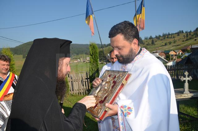 Binecuvântare arhierească la Drăgoiasa - Panaci